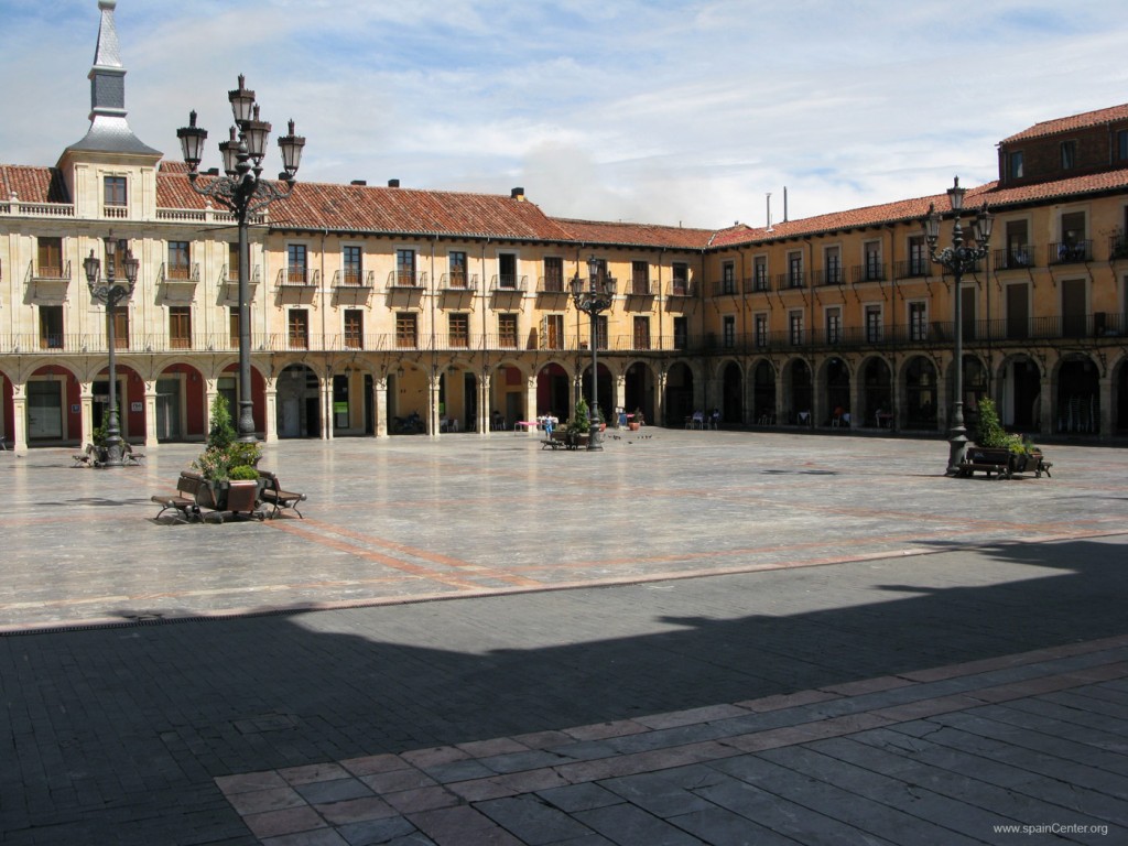 Plaza de León 