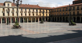 Plaza de León