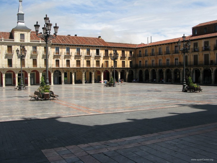 Plaza de León